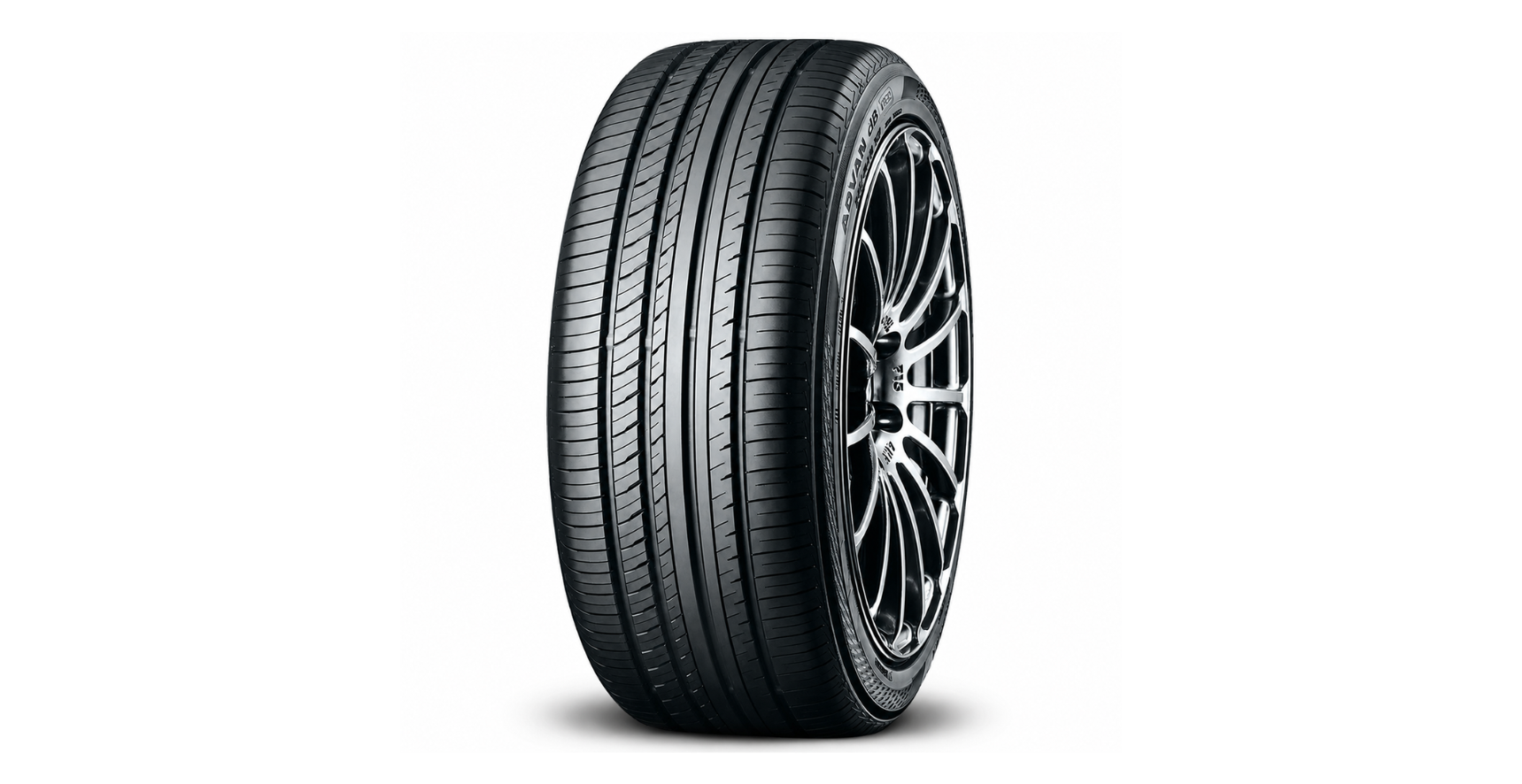 Yokohama Advan V552 tyre